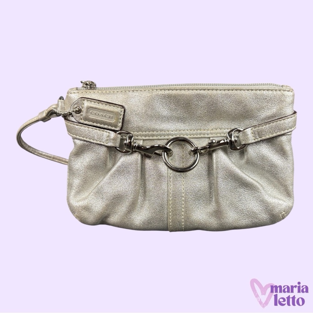Coach Metallic Silver Wristlet with Hang Tag, EUC 🩶